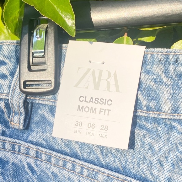 old navy stretch denim shorts